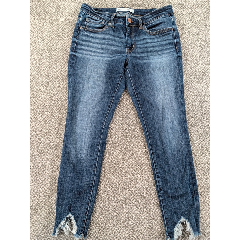 BKE Payton Mid Rise Ankle Skinny Stretch Jeans Med. Wash Frayed Step Hem Size 28